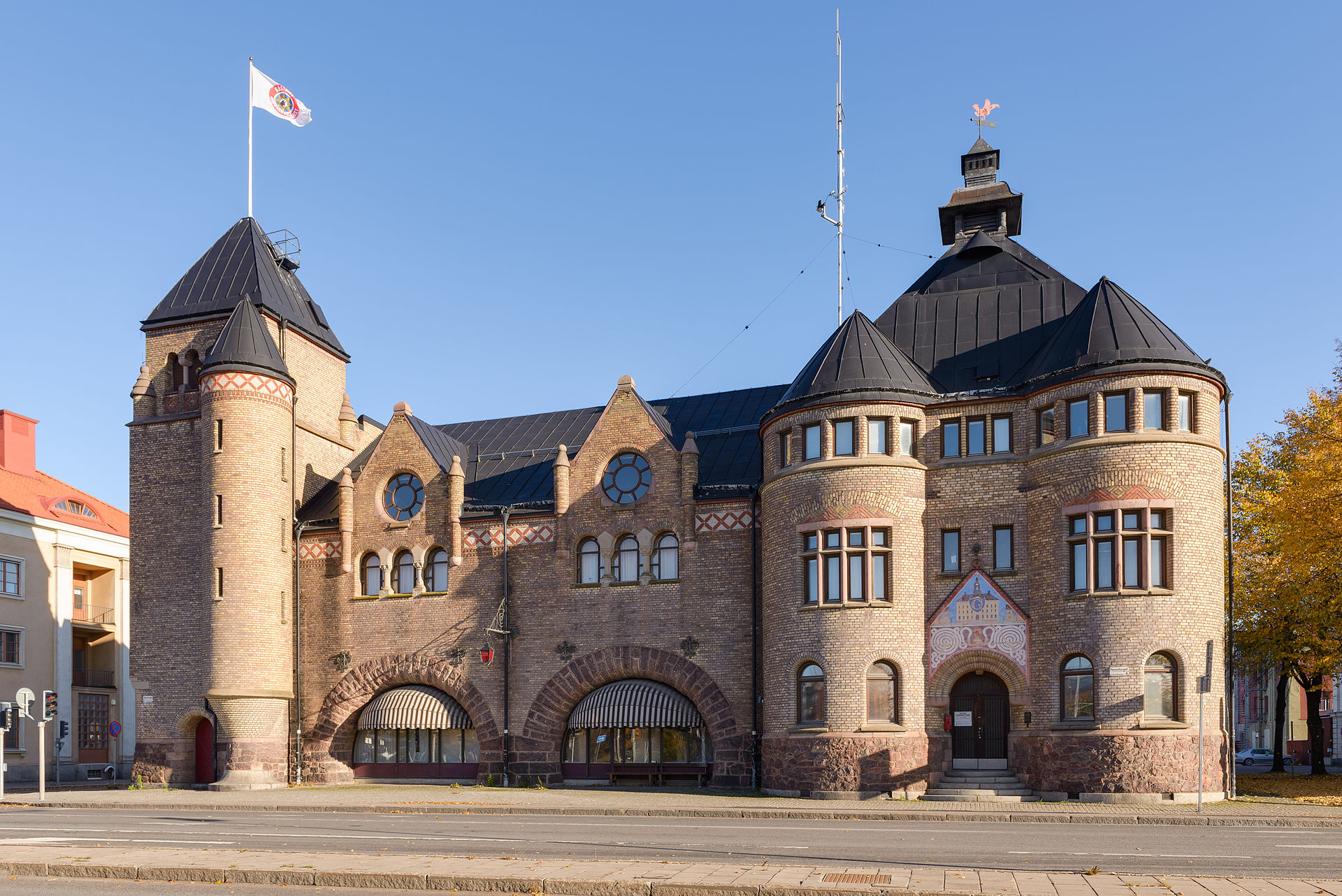 Bobergs brandstation i Gävle är Sveriges tjugofemte vackraste byggnad genom tiderna.