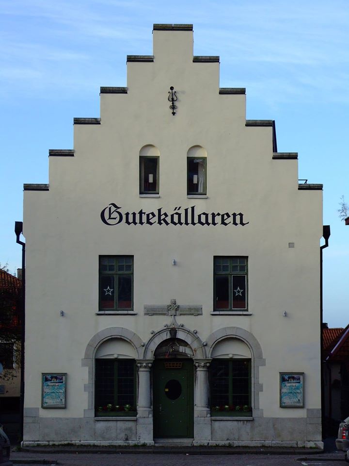 Gutekällaren är en av Visbys vackraste byggnader.