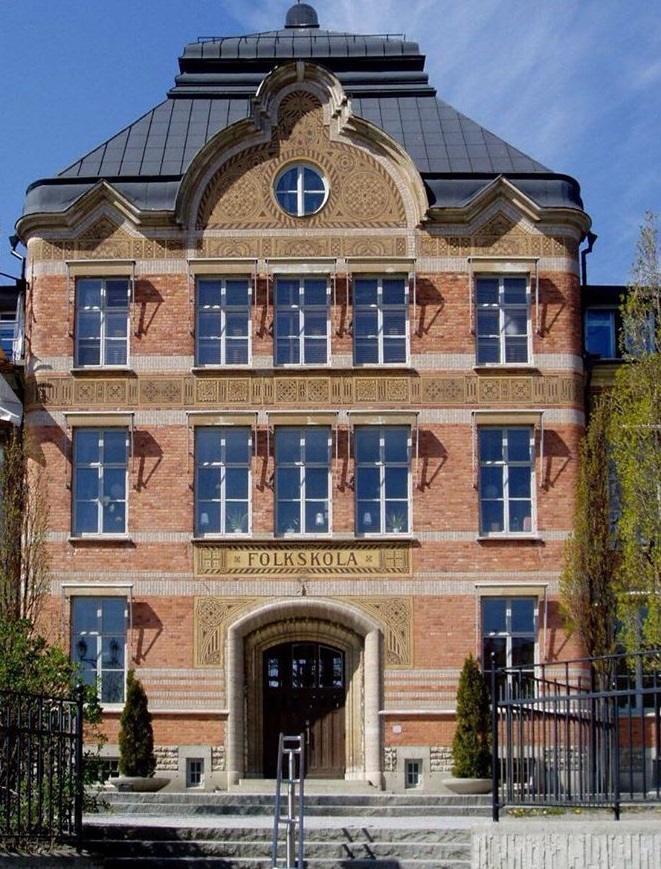 Herrgärdsskolan  är Västerås vackraste byggnad.