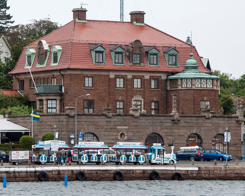 Lysekilspostens redaktionshus i den Laurinska villan är en av Lysekils vackraste byggnader.