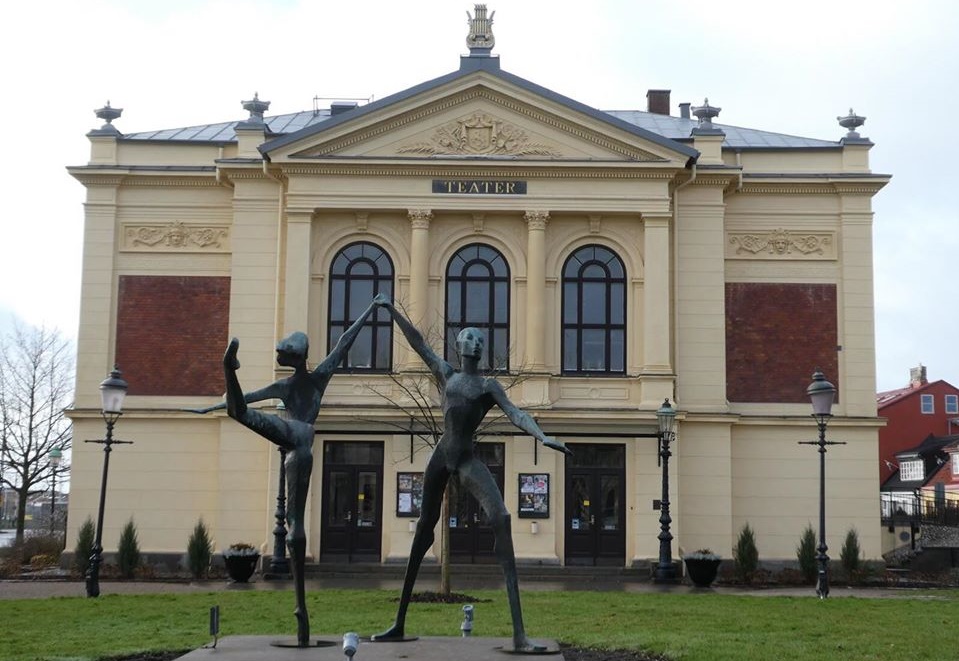 Teatern är en av Ystads vackraste byggnader.