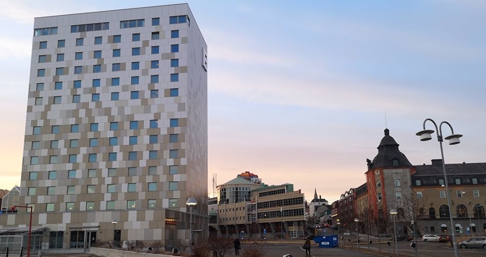 Elite Hotel är en av Örnsköldsviks fulaste byggnader.