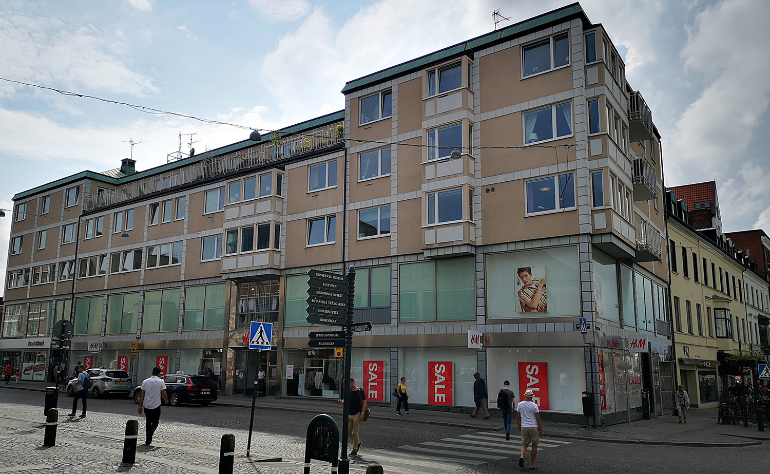 H&M-huset är en av Lunds fulaste byggnader.