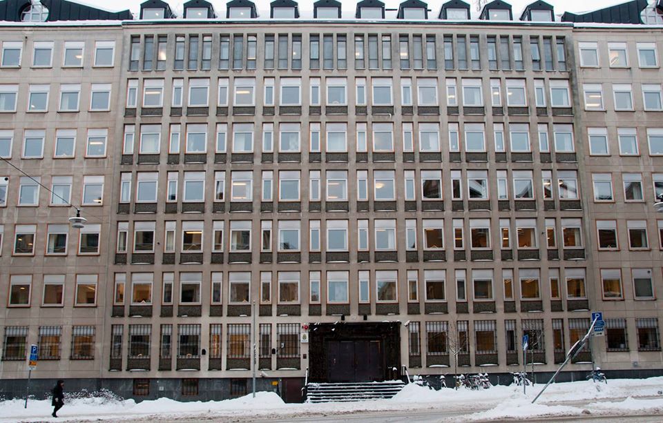 Stockholms polishus är en av Stockholms fulaste byggnader.