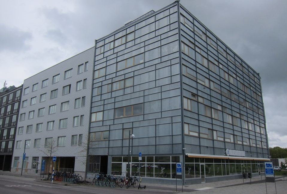 Vallastadskontoret är en av Linköpings fulaste byggnader.