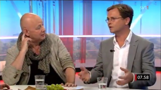 Bild på Albert Svensson (till höger) från en tidigare TV-debatt med arkitekt Gert Wingårdh.