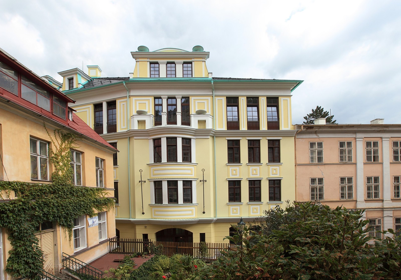 Flera nya lägenheter i Karlovy Vary. Färdiga år 2011.