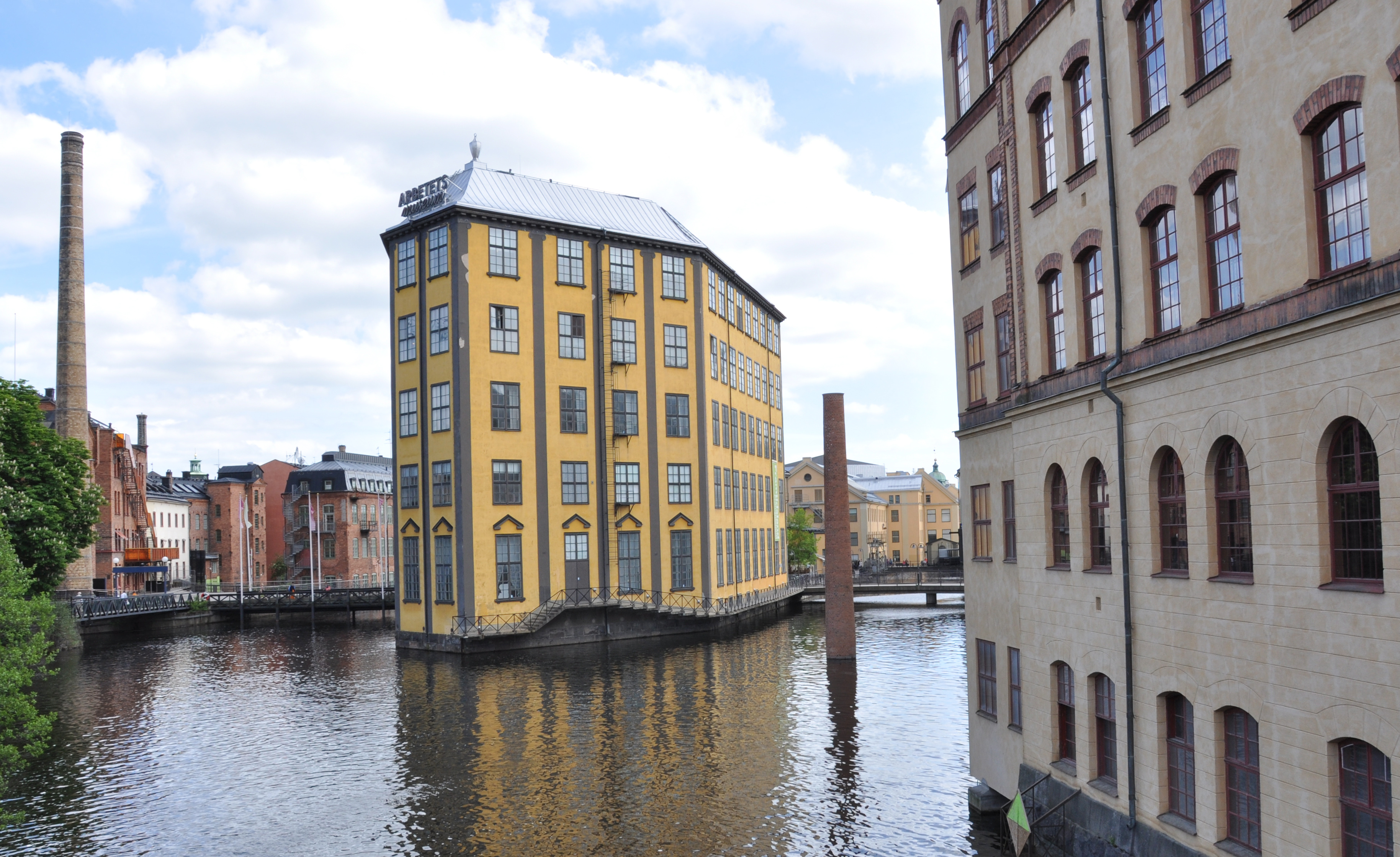 Är Strykjärnet i Norrköping Sveriges vackraste byggnad genom tiderna?