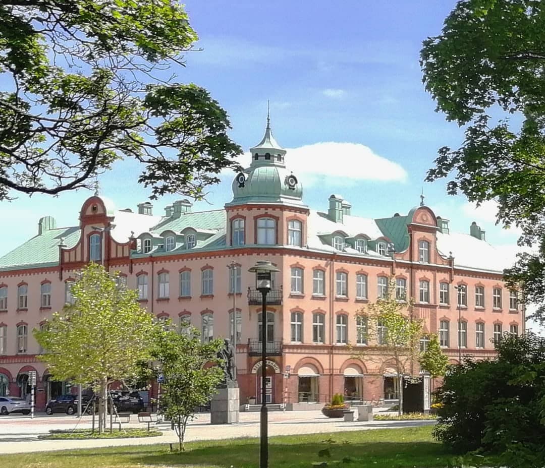 Är Tellushuset i Ljungby Sveriges vackraste byggnad genom tiderna?