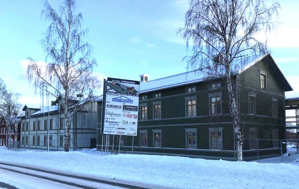 Är trygghetsboendet Stenebos gröna hus i Järvsö Sveriges vackraste nya byggnad?