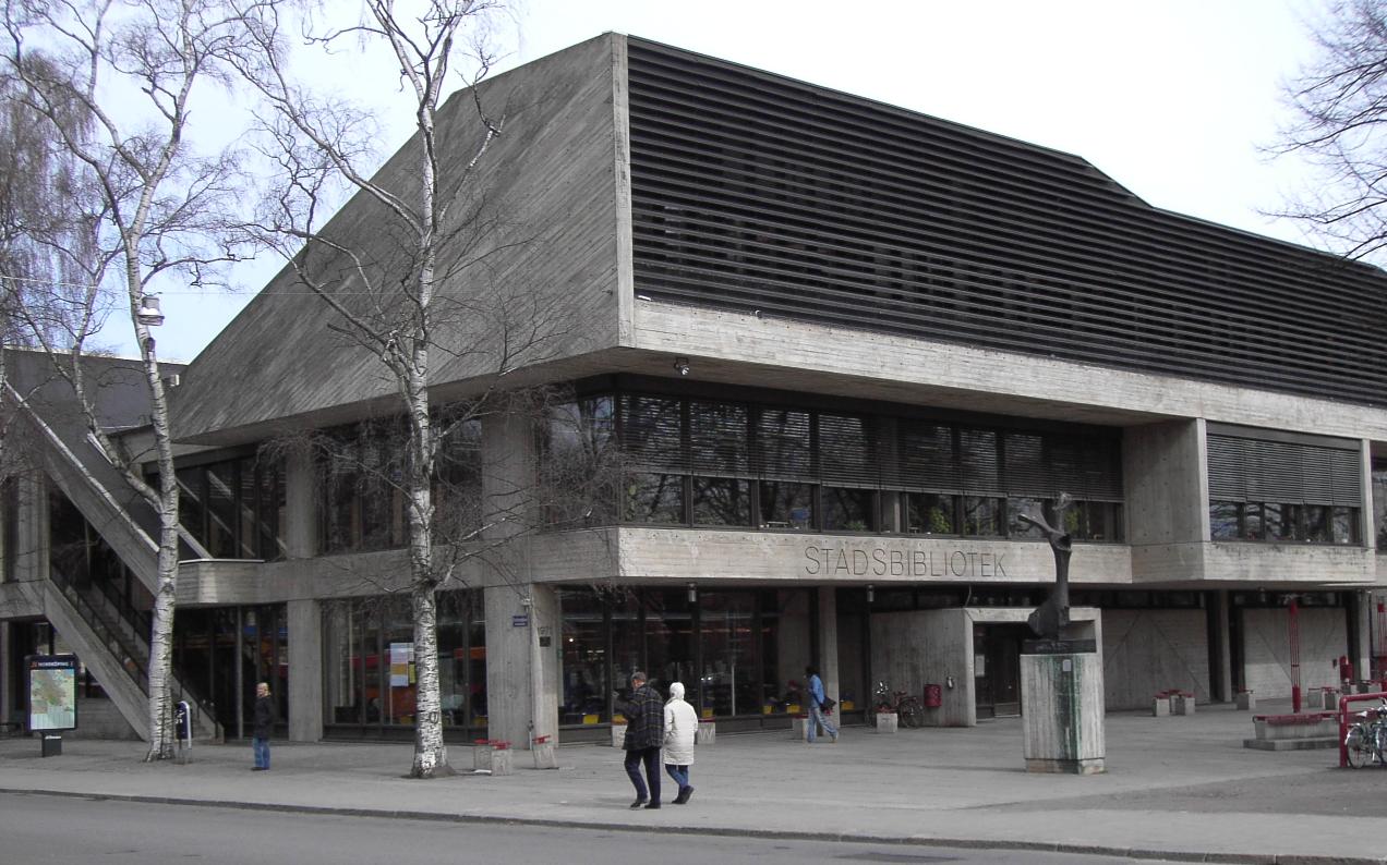 Stadsbiblioteket är Norrköpings fulaste byggnad genom tiderna.