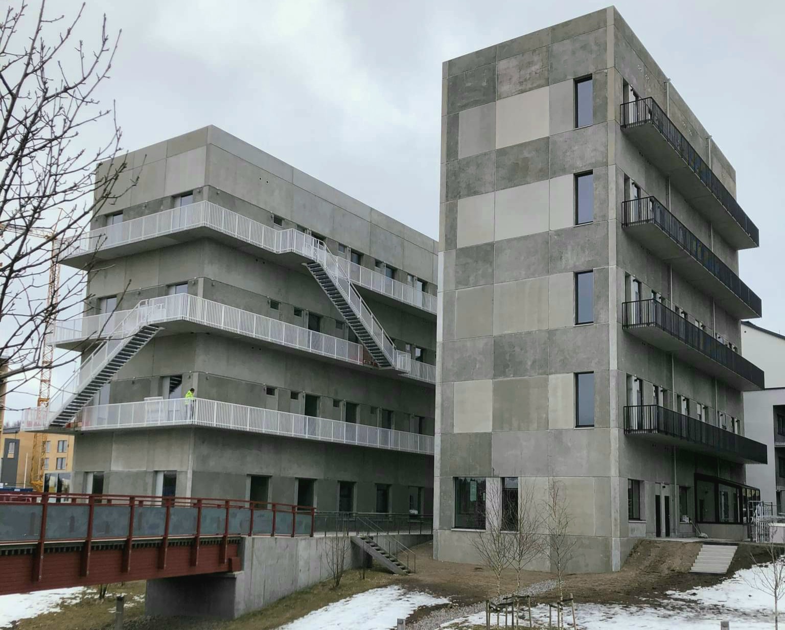 Vallastadens nya gråa bostadshus i Linköping är Sveriges fulaste nybygge 2022!